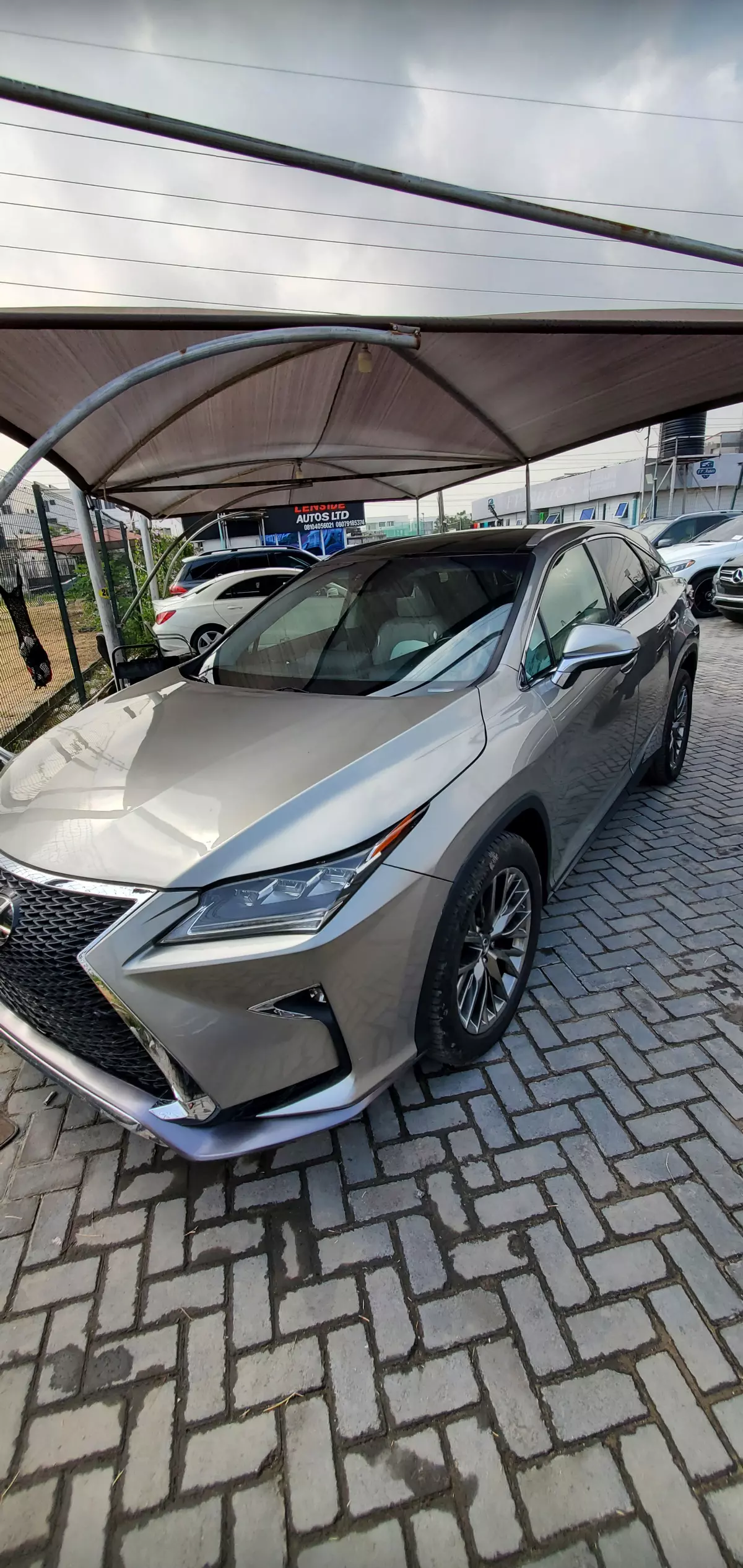 Lexus RX   - 2017