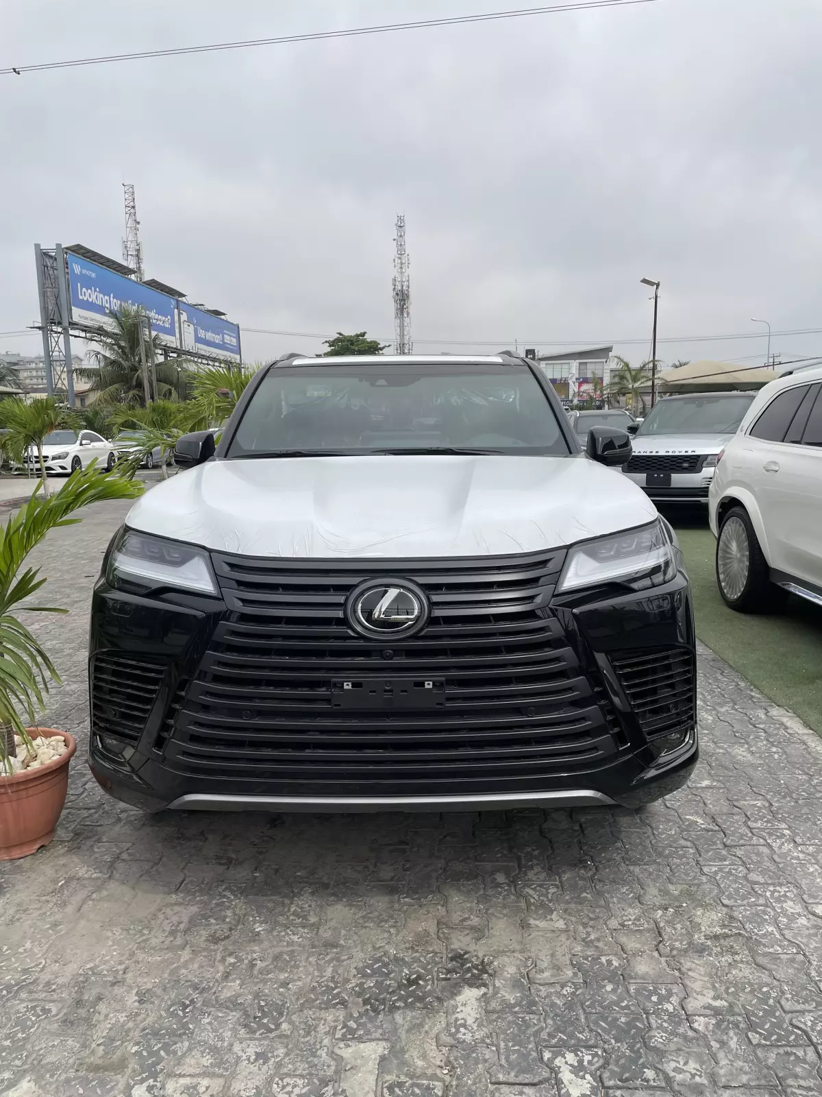 Lexus LX 600   - 2024