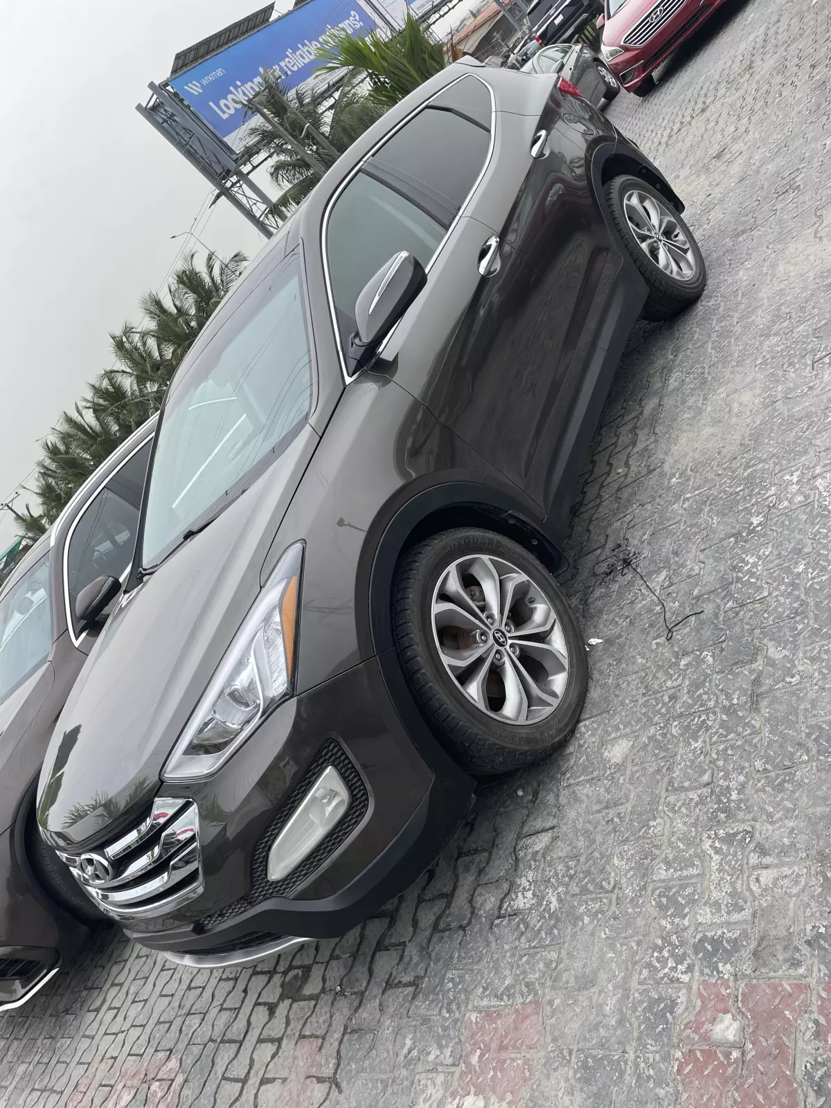 Hyundai Santa FE   - 2013