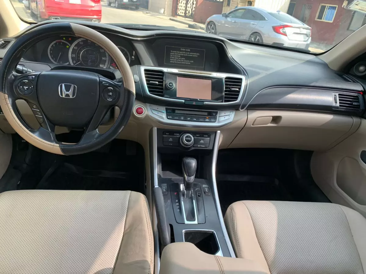 Honda Accord   - 2014