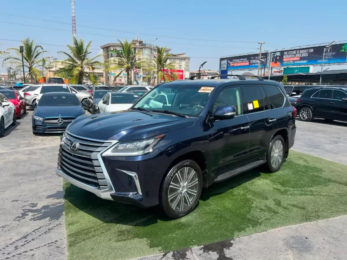 Lexus LX 570