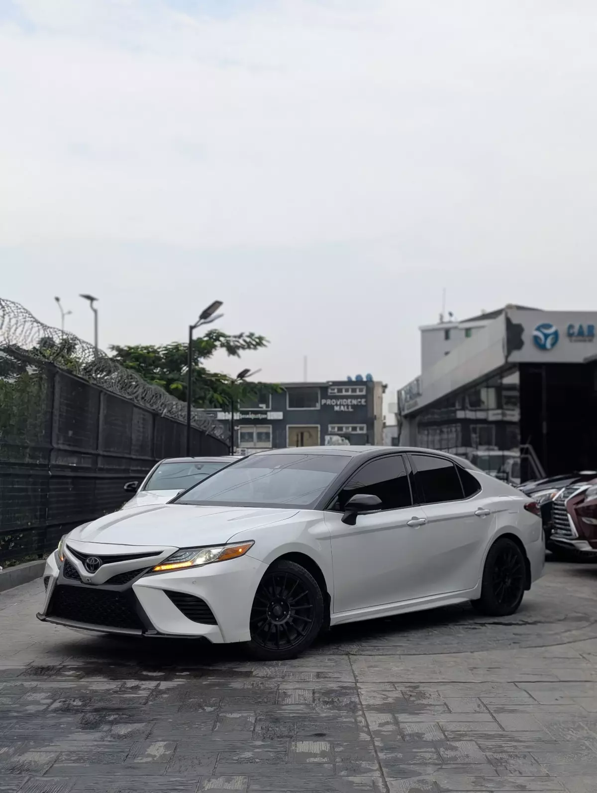 Toyota Camry   - 2018