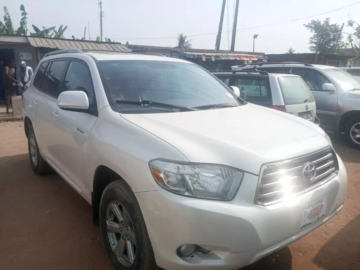 Toyota Highlander   - 2008