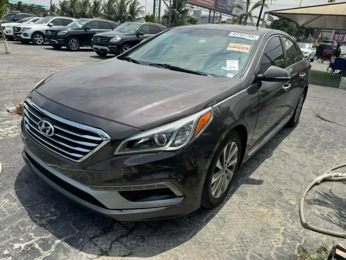 Hyundai Sonata  - 2015