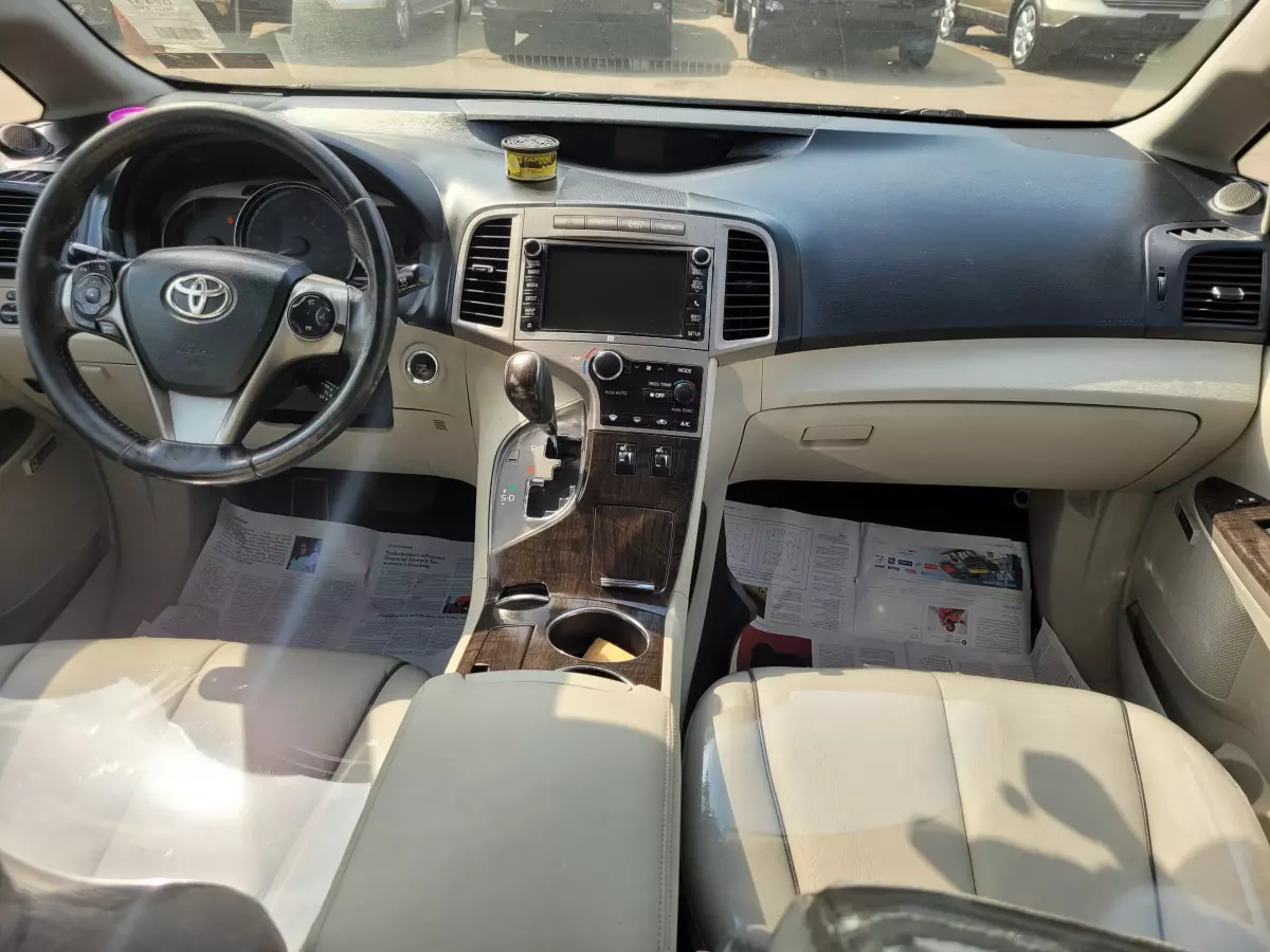 Toyota Venza   - 2013