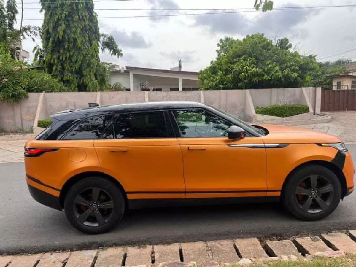 Land Rover Range Rover Velar   - 2020