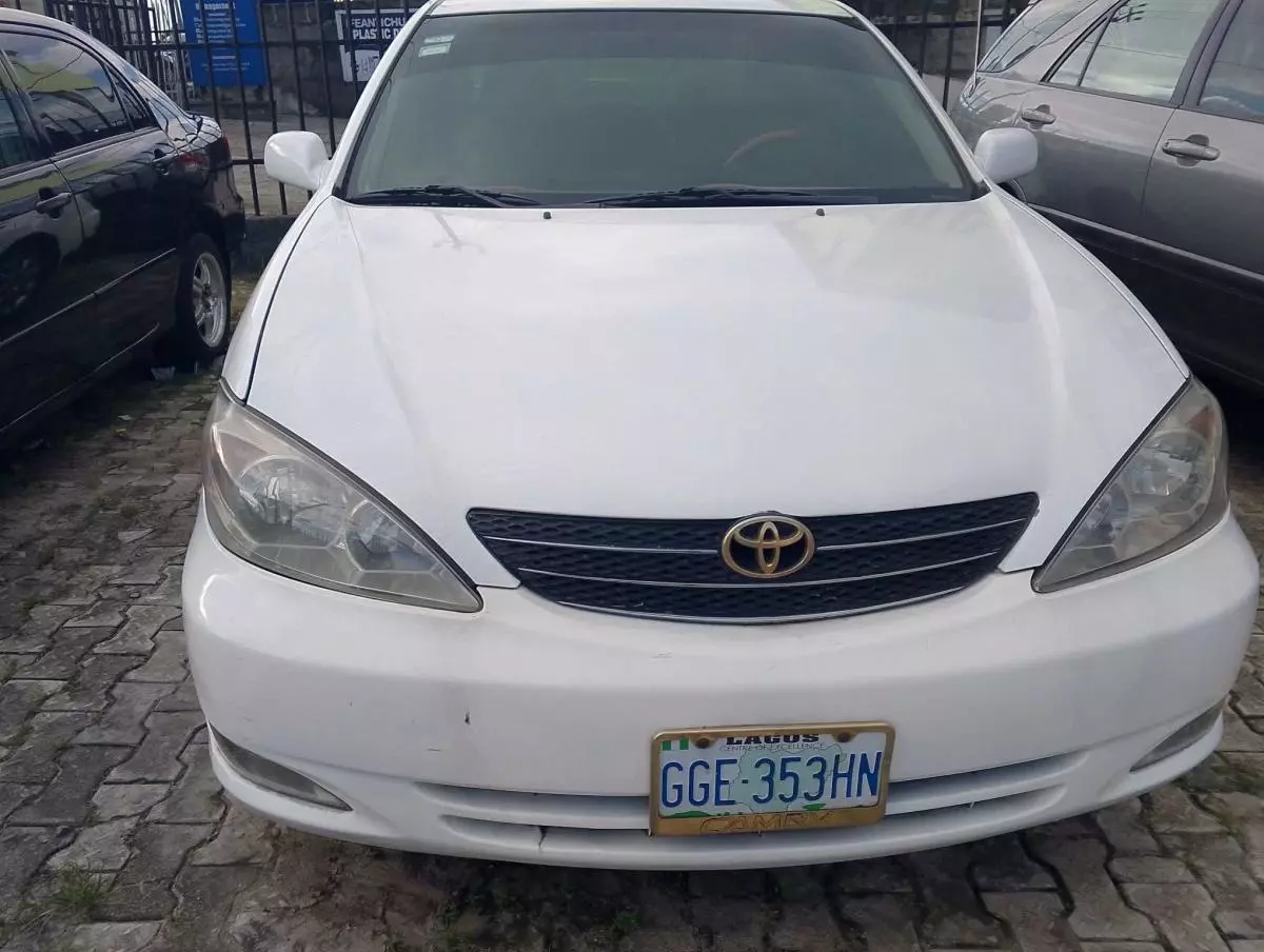 Toyota Camry   - 2003