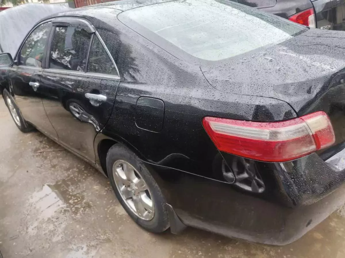 Toyota Camry   - 2007