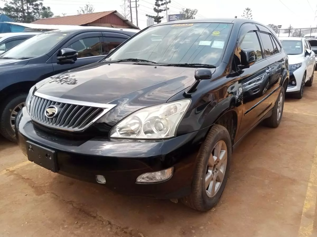 Toyota Harrier   - 2011