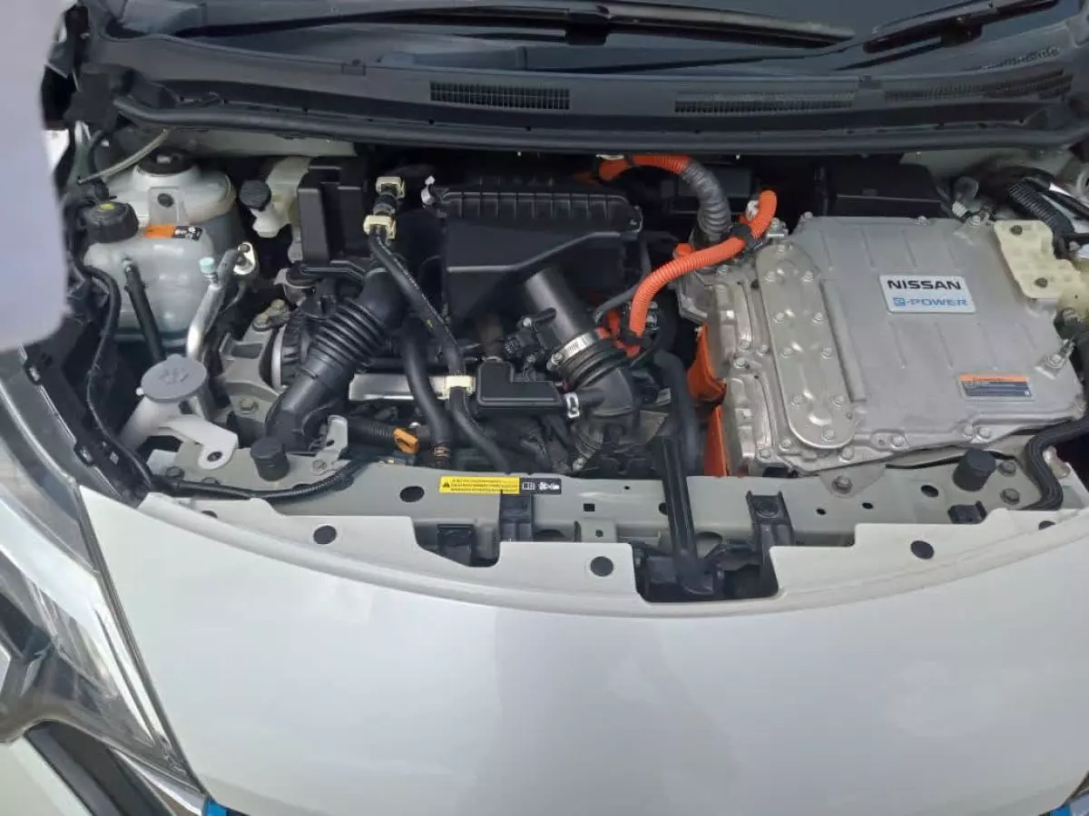 Nissan Note Hybrid E-Power   - 2016