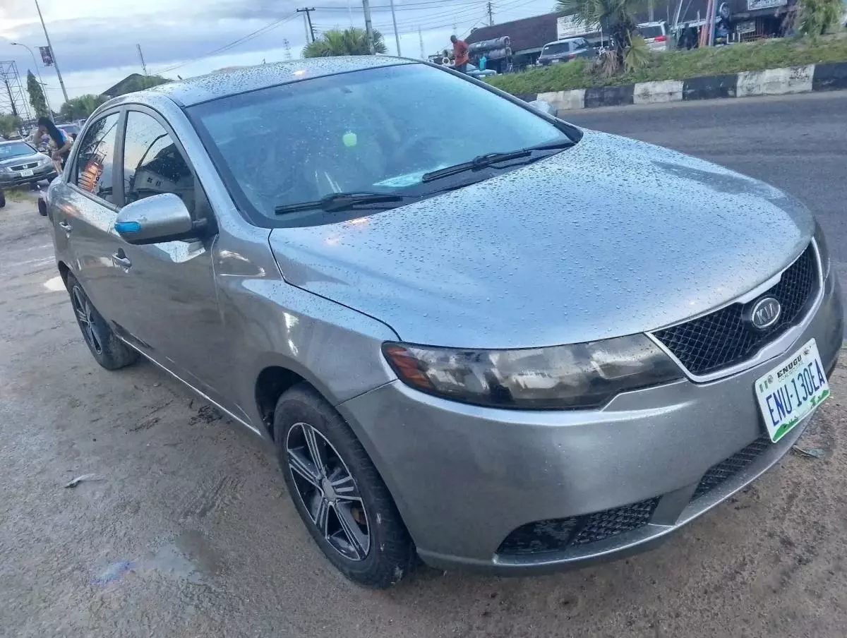 KIA Cerato   - 2010