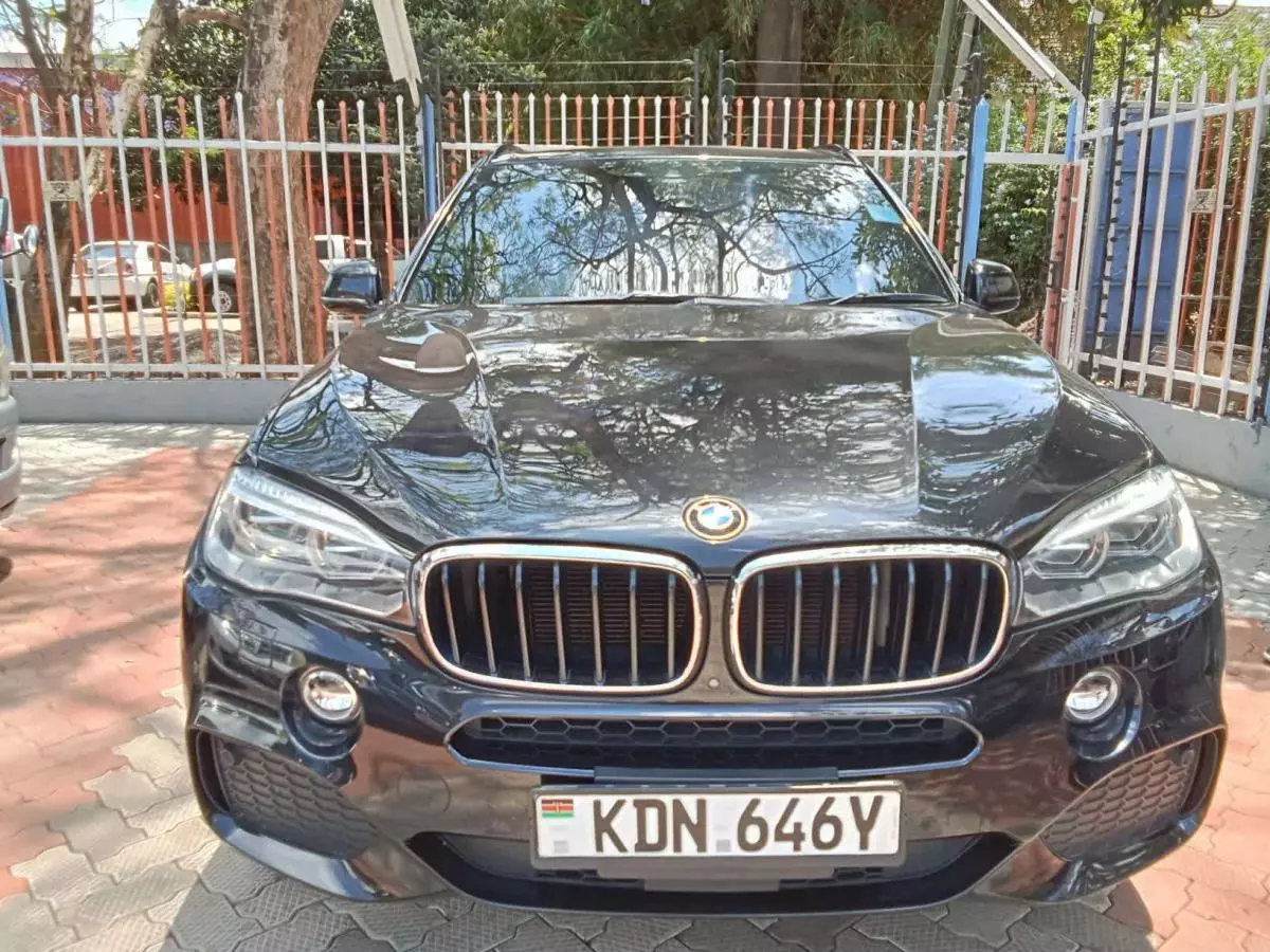 BMW X5   - 2016