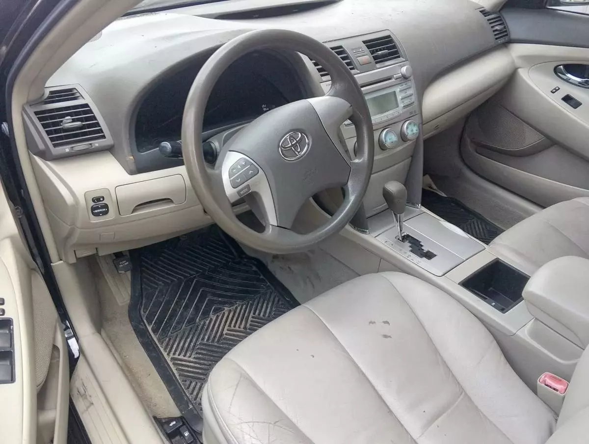 Toyota Camry   - 2007