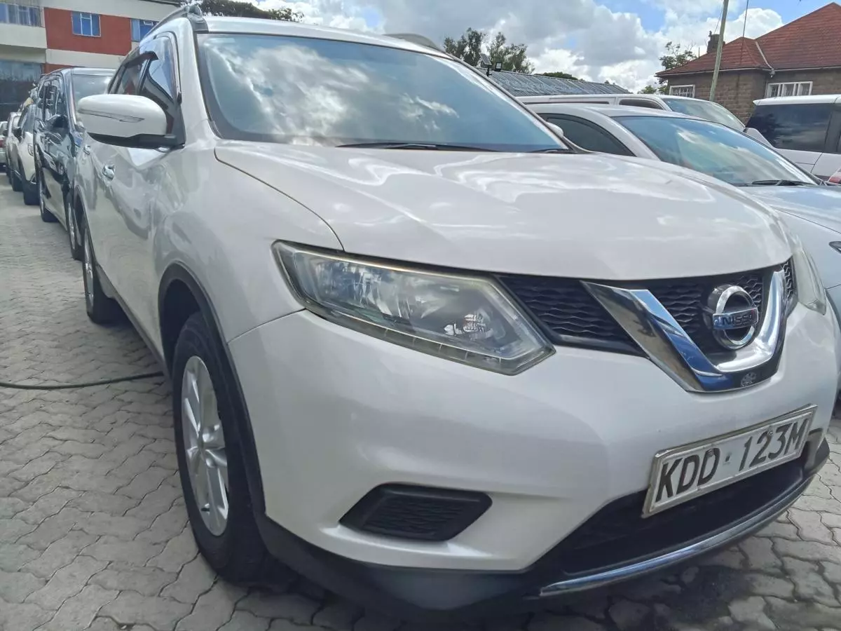 Nissan X-Trail   - 2014