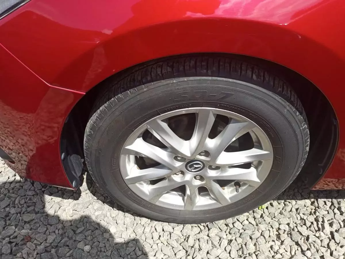 Mazda Axela  - 2015