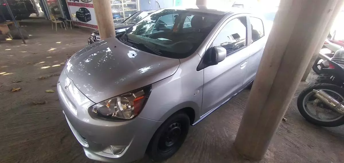 Mitsubishi Mirage - 2015