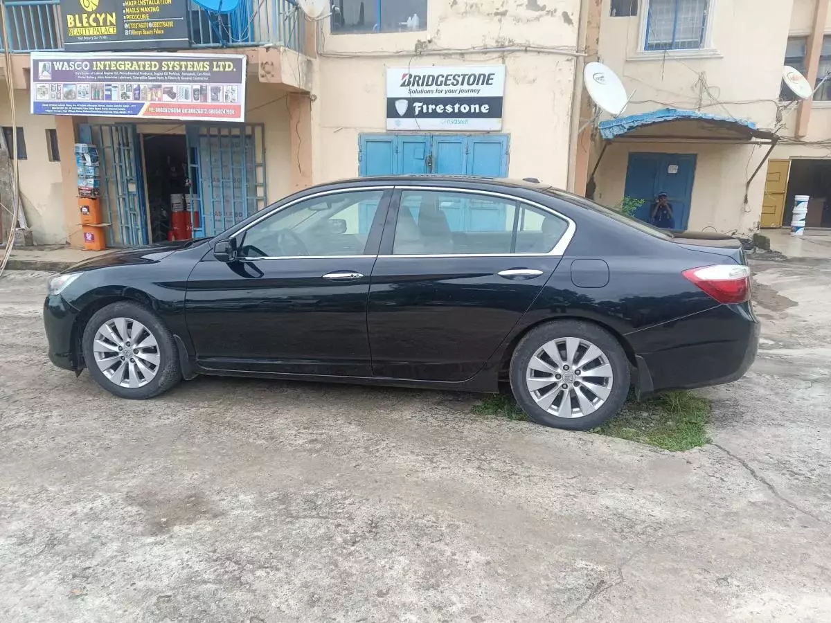 Honda Accord   - 2013