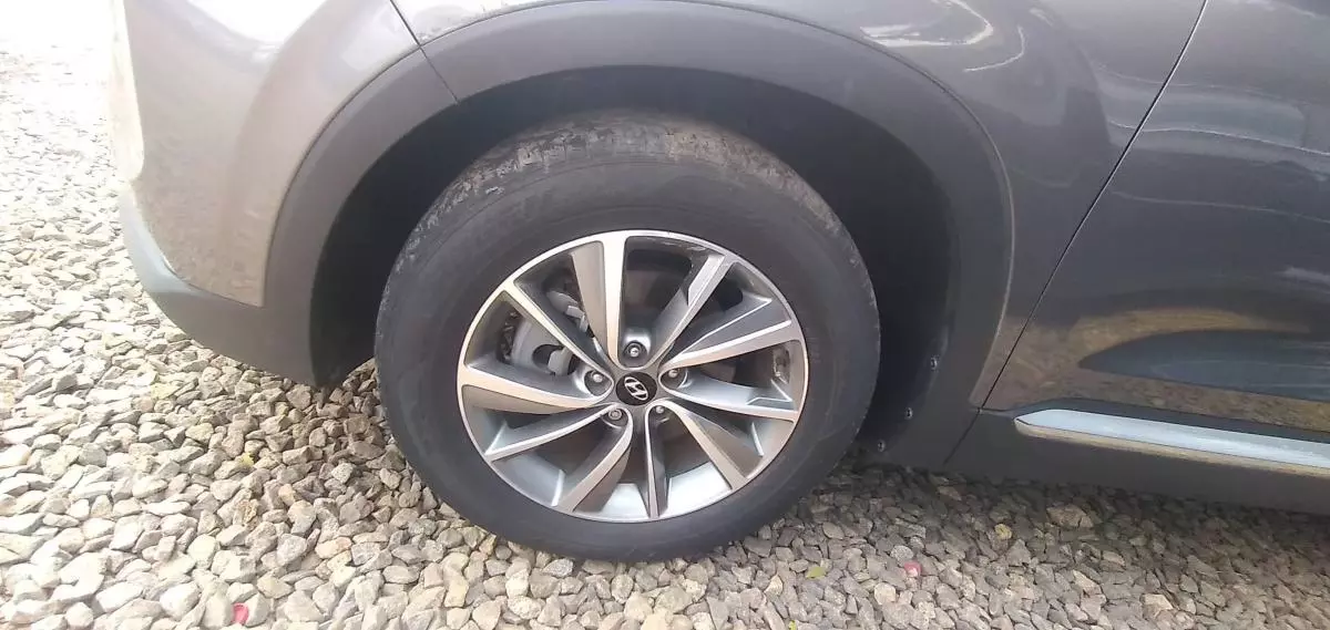 Hyundai Santa Fe - 2020