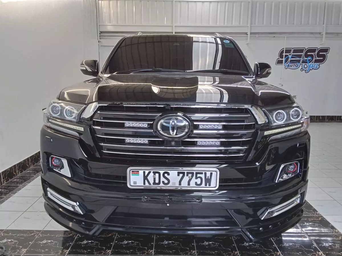 Toyota Landcruiser Vx V8    - 2017