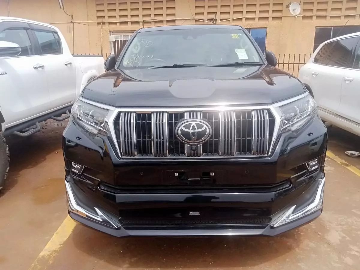 Toyota Landcruiser Prado   - 2019