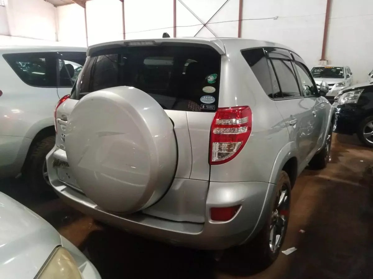 Toyota RAV 4   - 2009