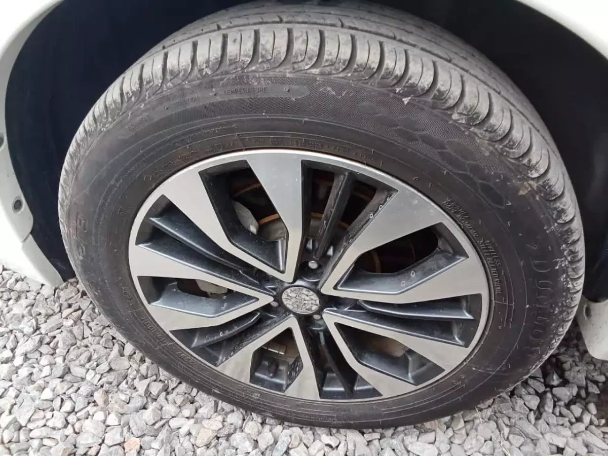 Nissan X-Trail - 2016