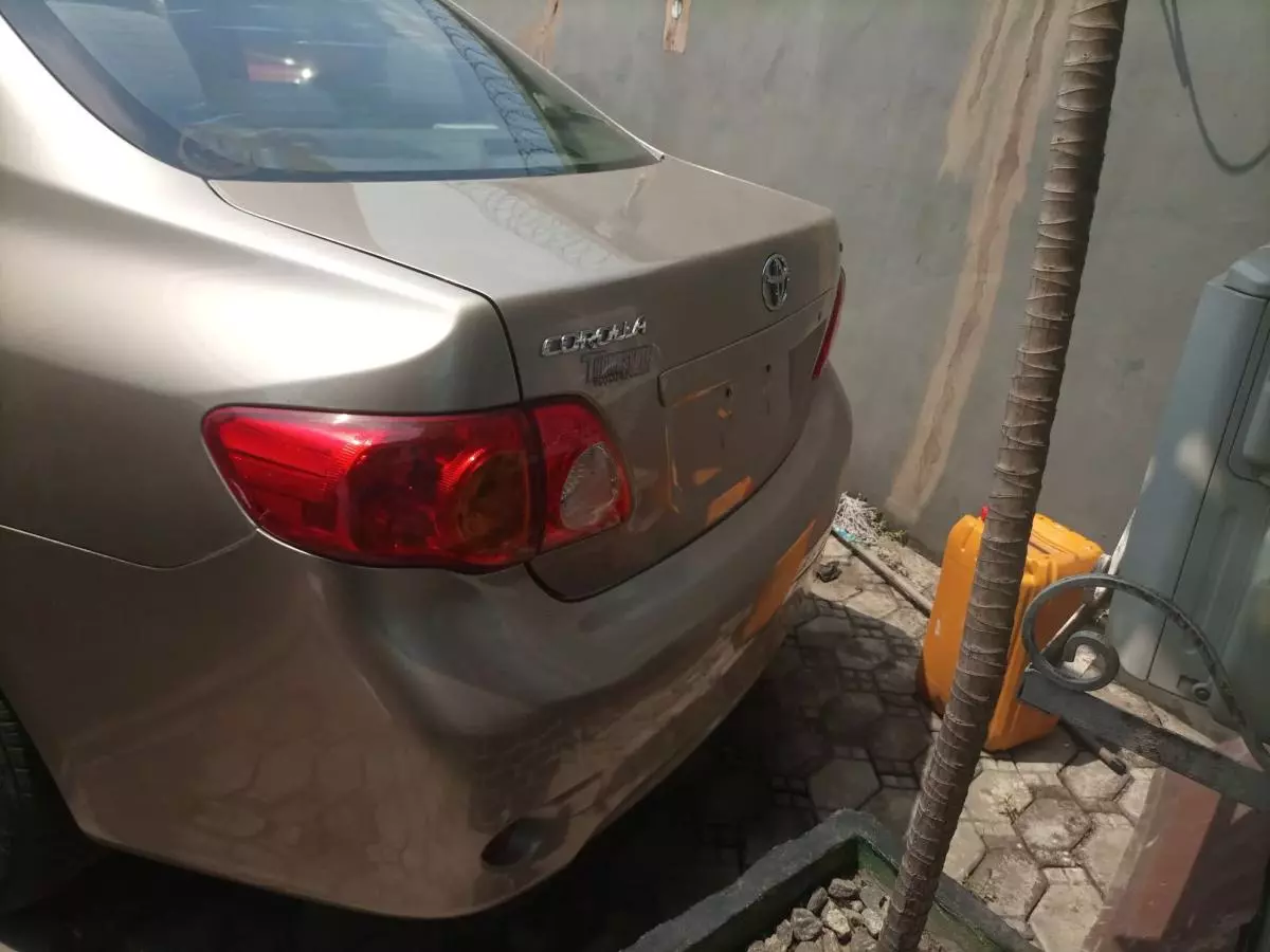 Toyota Corolla - 2009