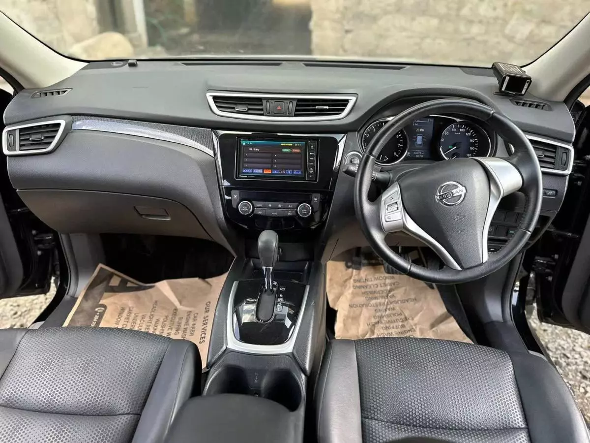 Nissan X-Trail - 2015