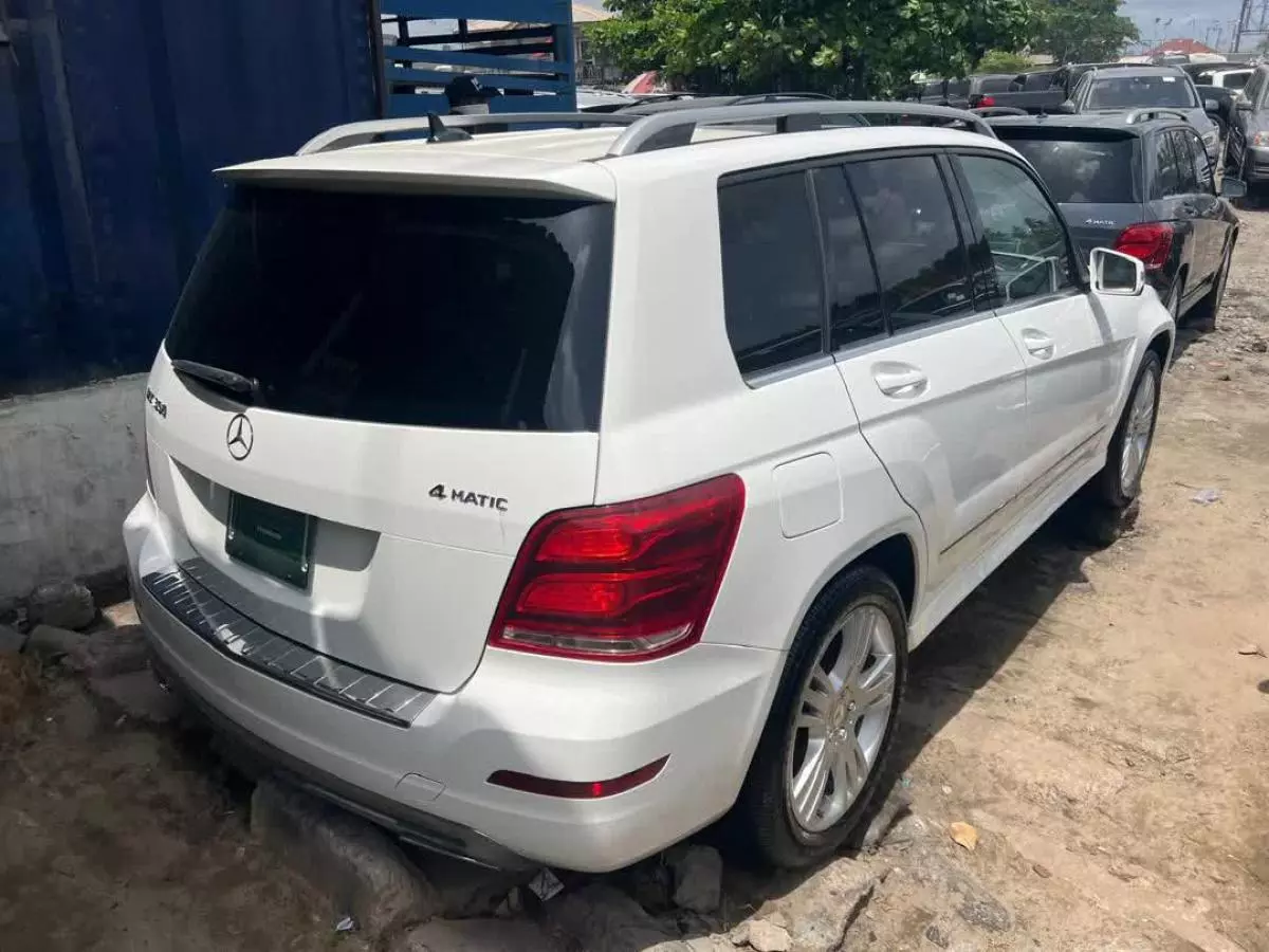 Mercedes-Benz GLK 350   - 2015