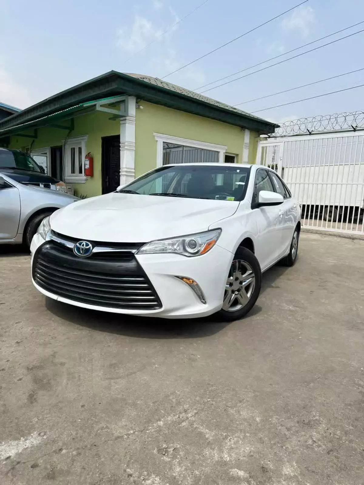 Toyota Camry   - 2015