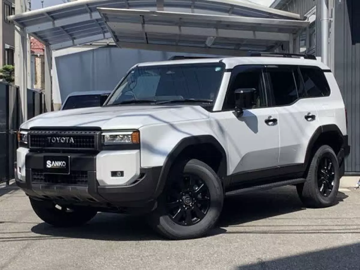 Toyota Land Cruiser   - 2024