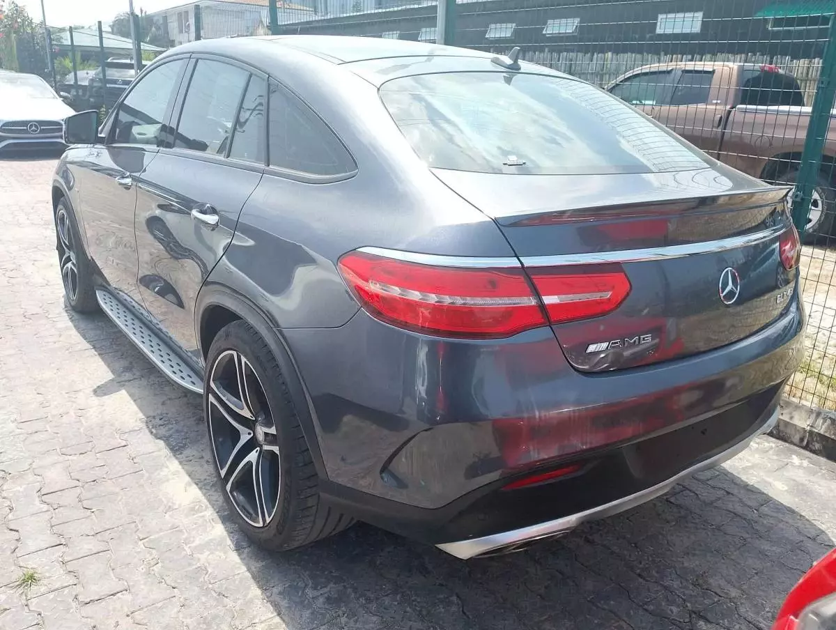 Mercedes-Benz GLE 43 AMG   - 2016