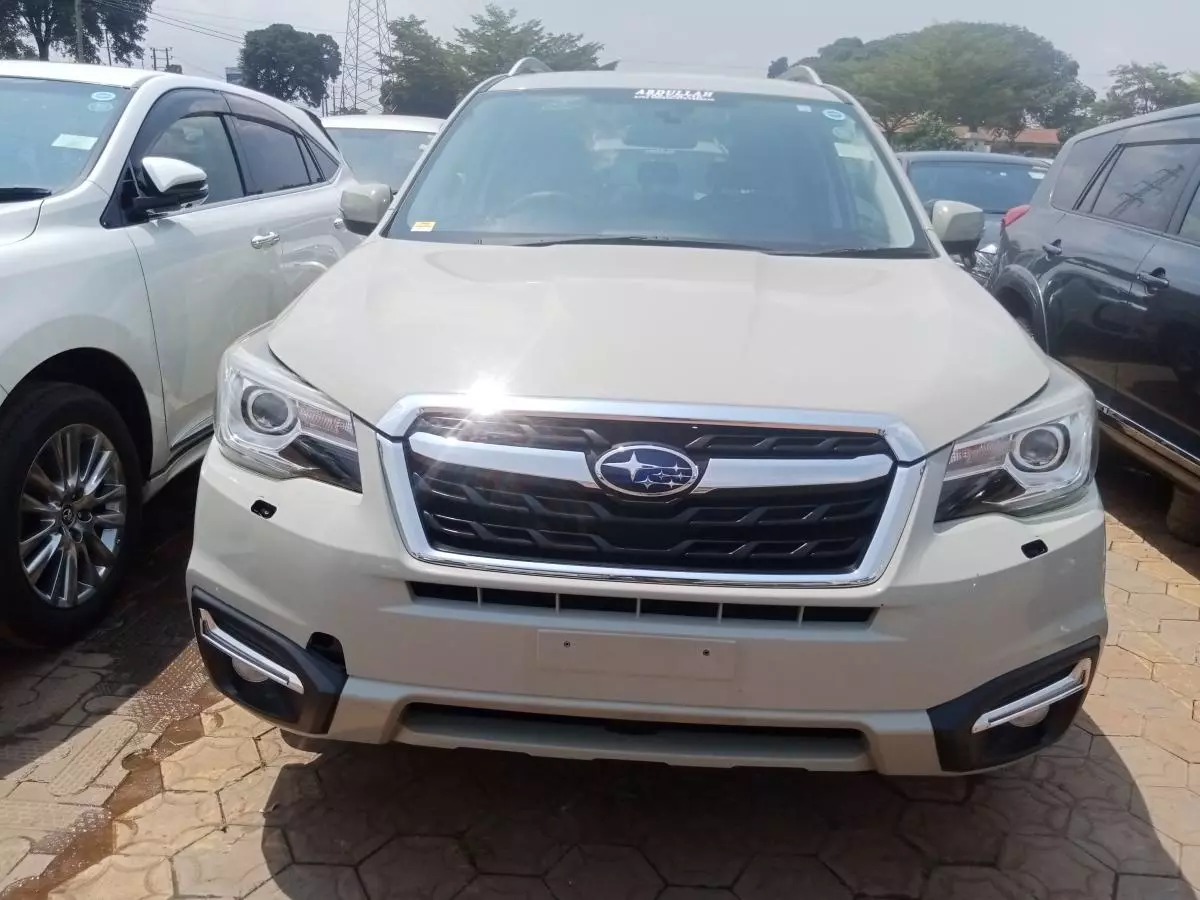 Subaru Forester   - 2015