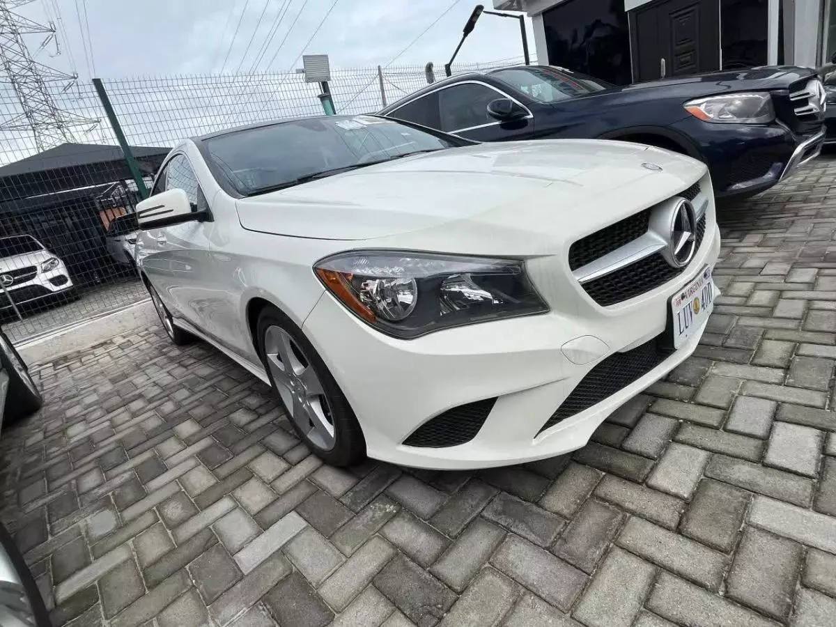 Mercedes-Benz CLA 250   - 2015