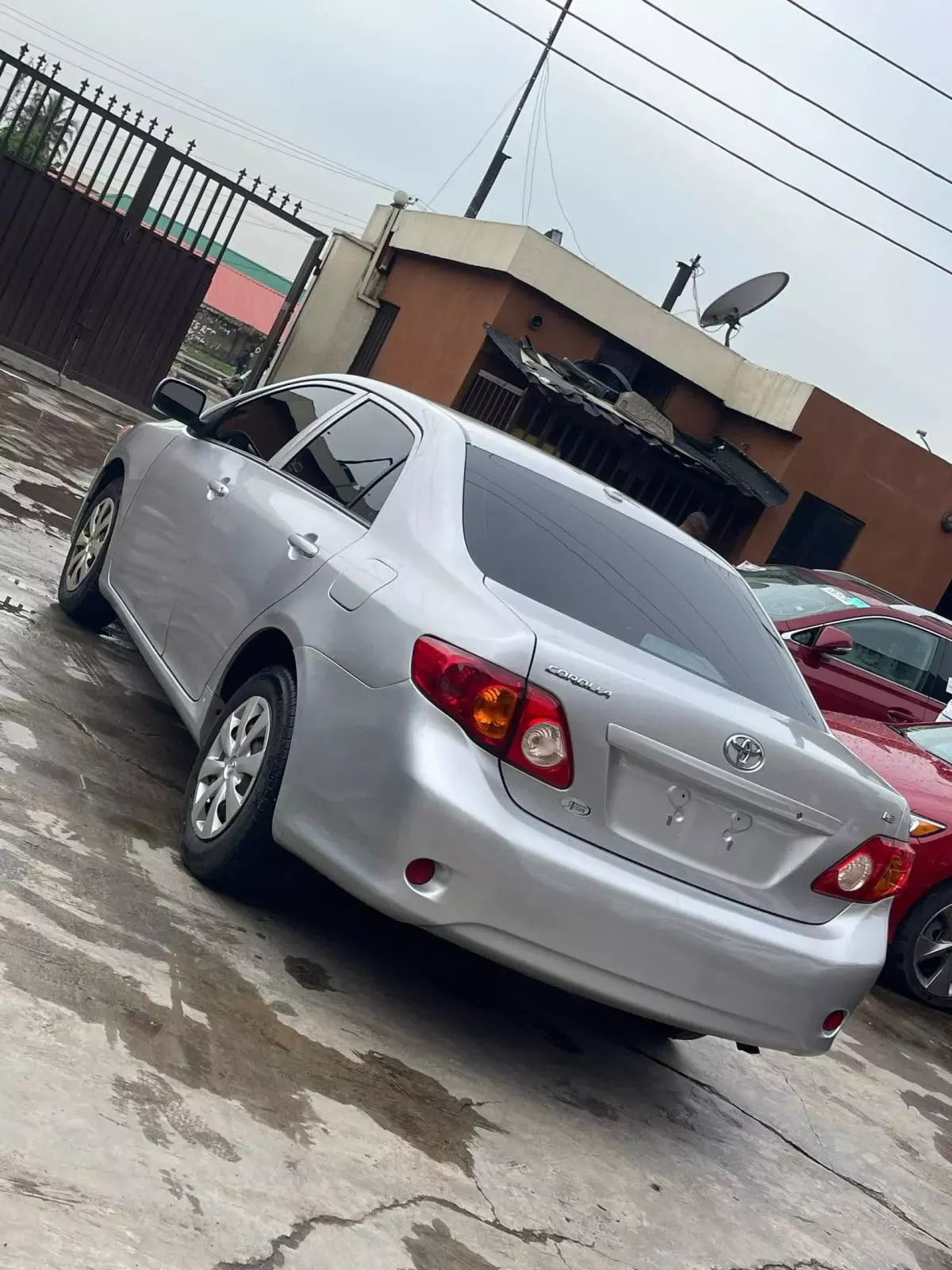 Toyota Corolla   - 2010