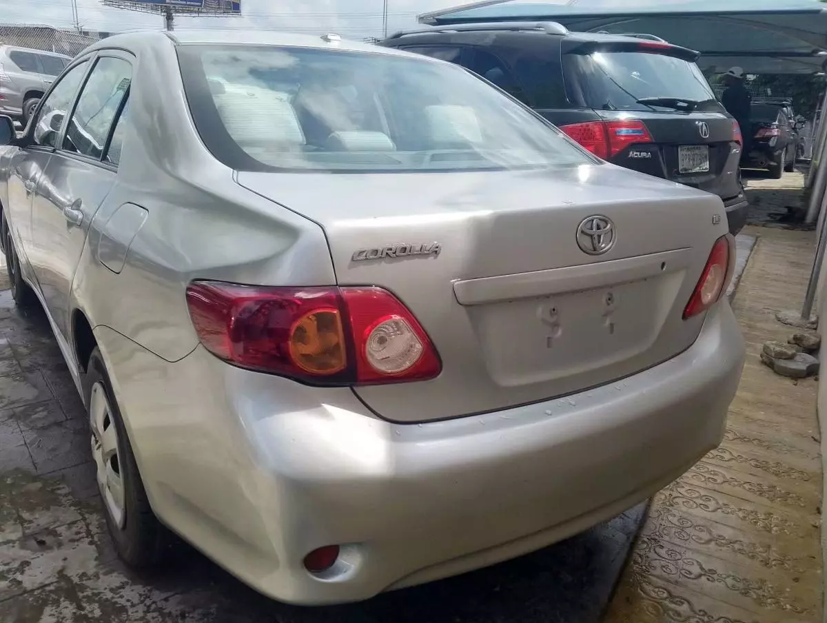 Toyota Corolla   - 2008