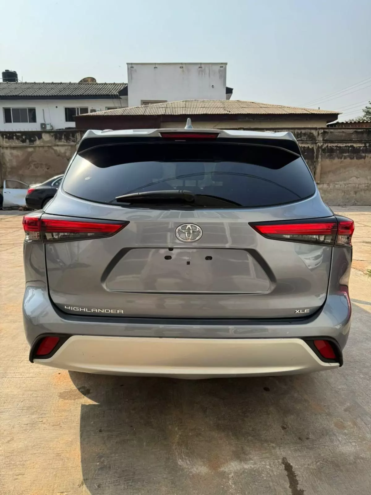 Toyota Highlander   - 2020