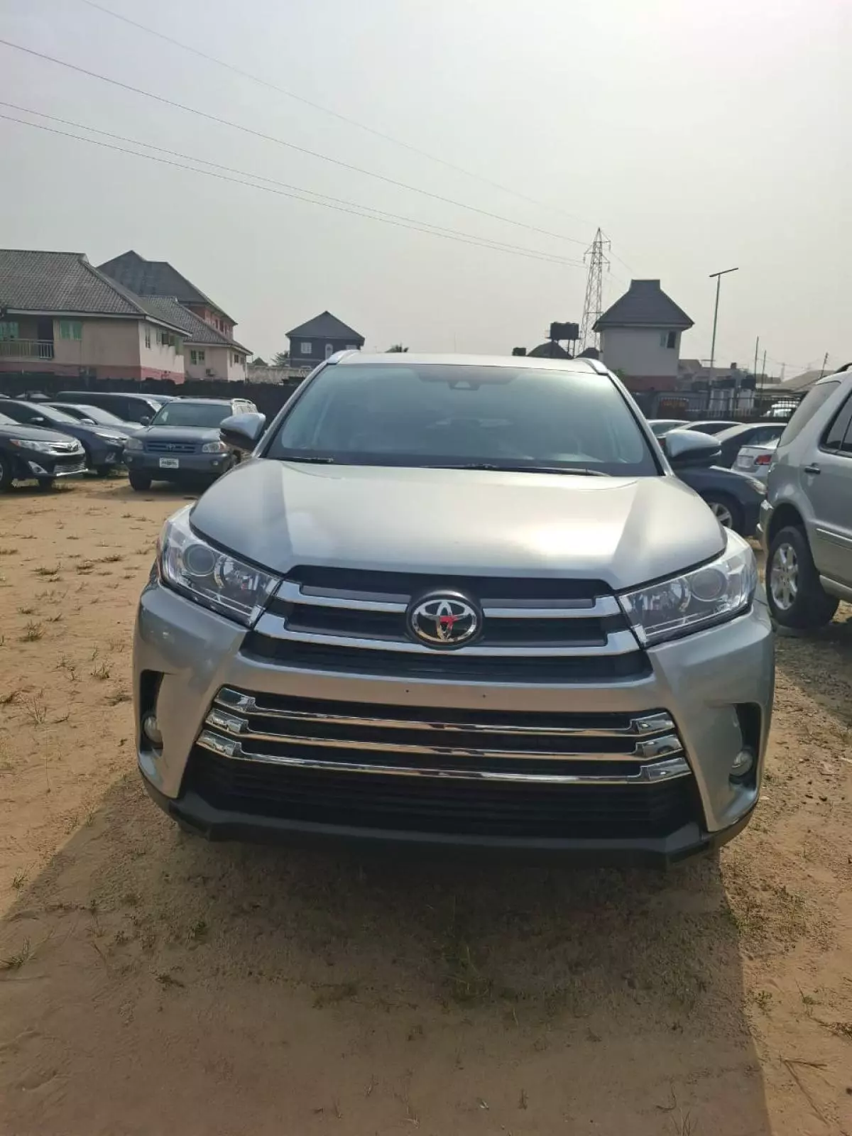 Toyota Highlander   - 2019