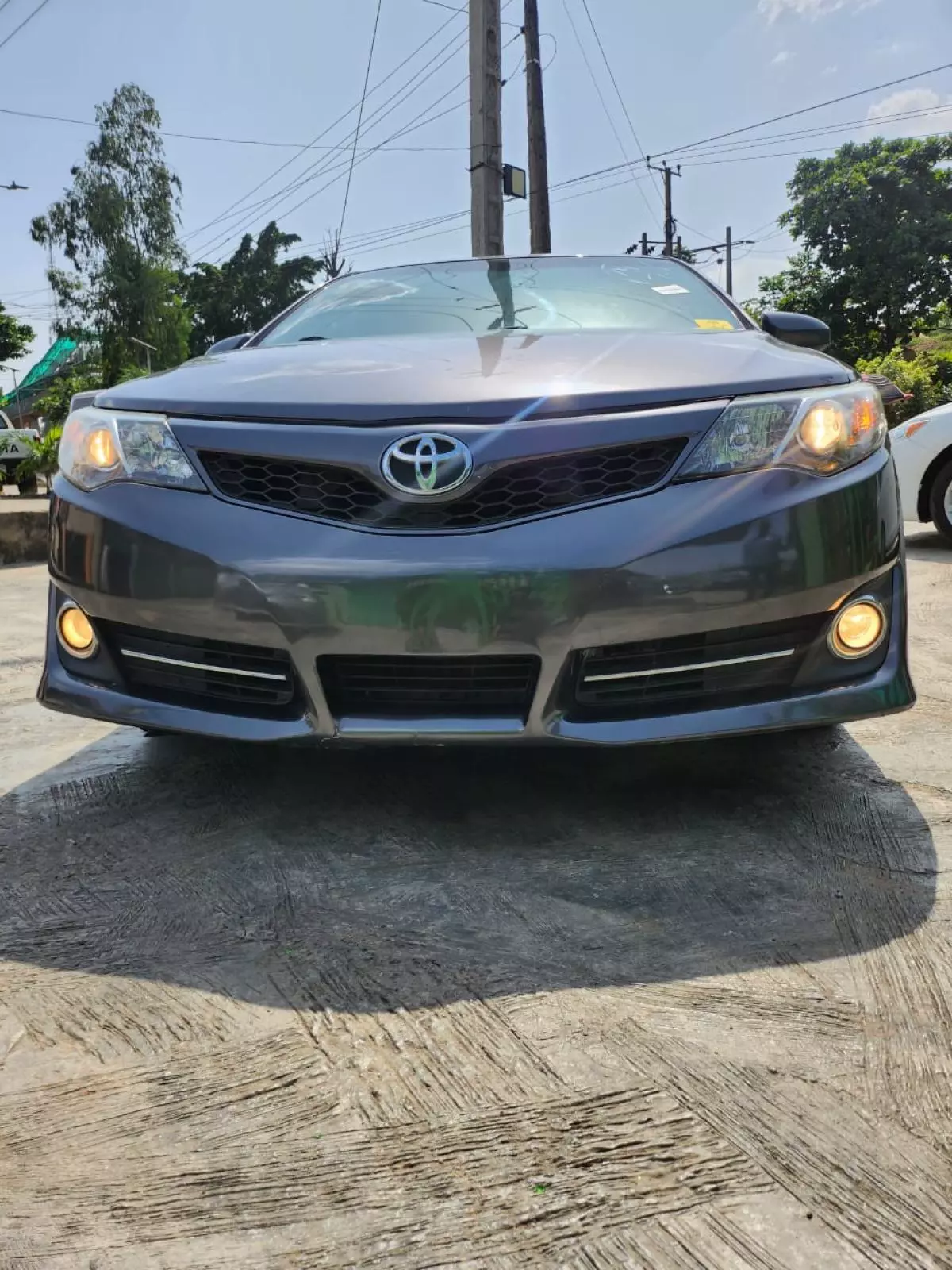 Toyota Camry   - 2014