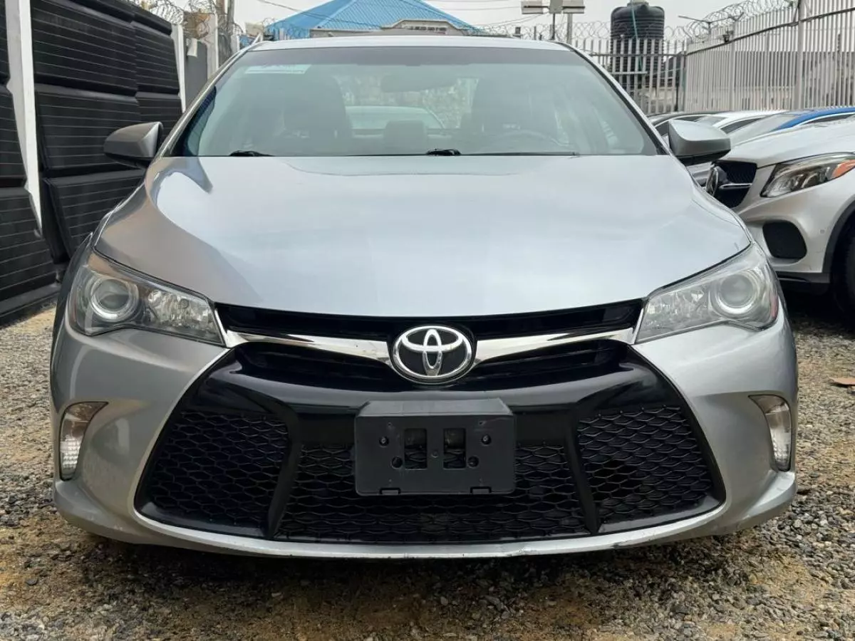 Toyota Camry   - 2015