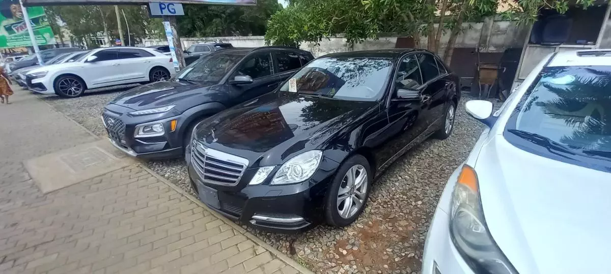 Mercedes-Benz E 350   - 2012