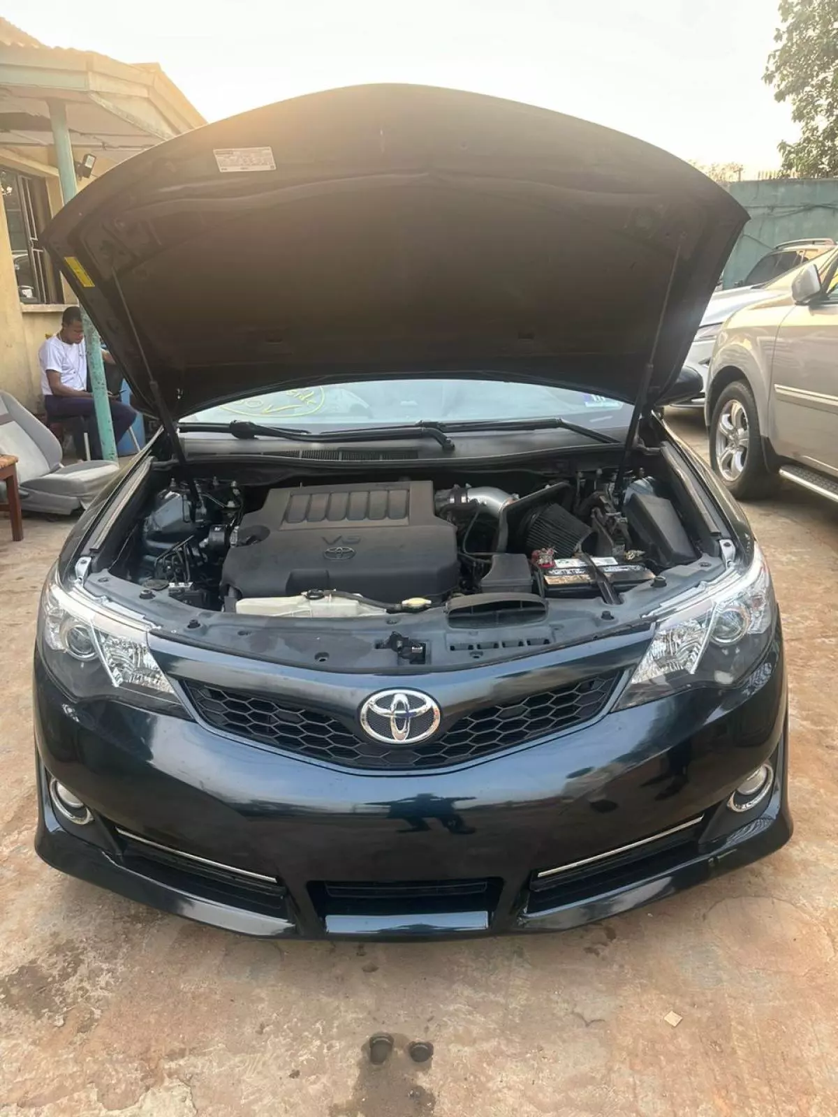 Toyota Camry   - 2012