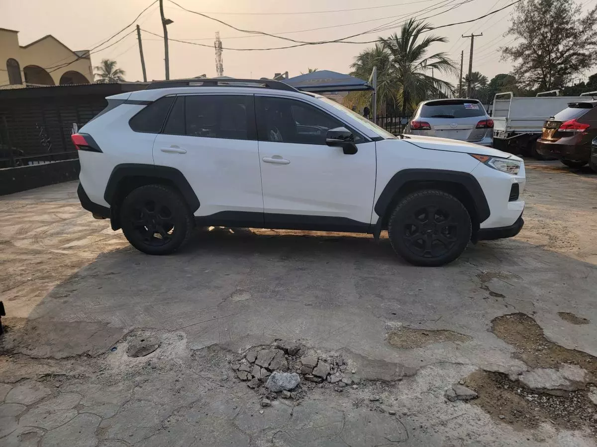 Toyota Rav4   - 2020