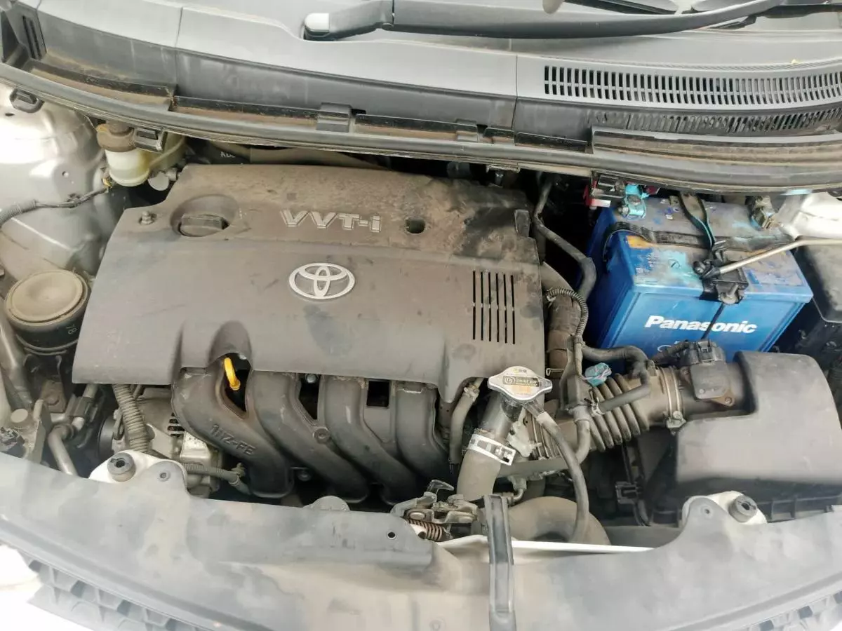 Toyota Ist  - 2008
