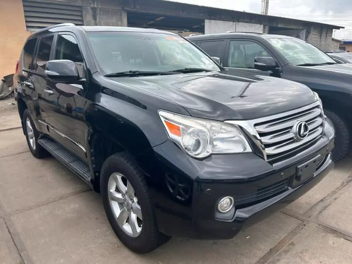 Lexus GX 460   - 2012