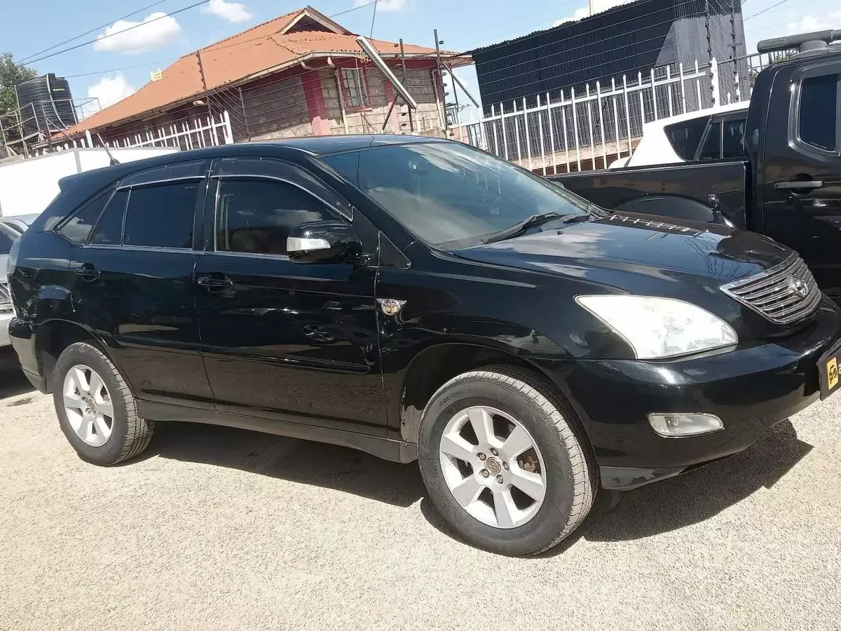 Toyota Harrier - 2005
