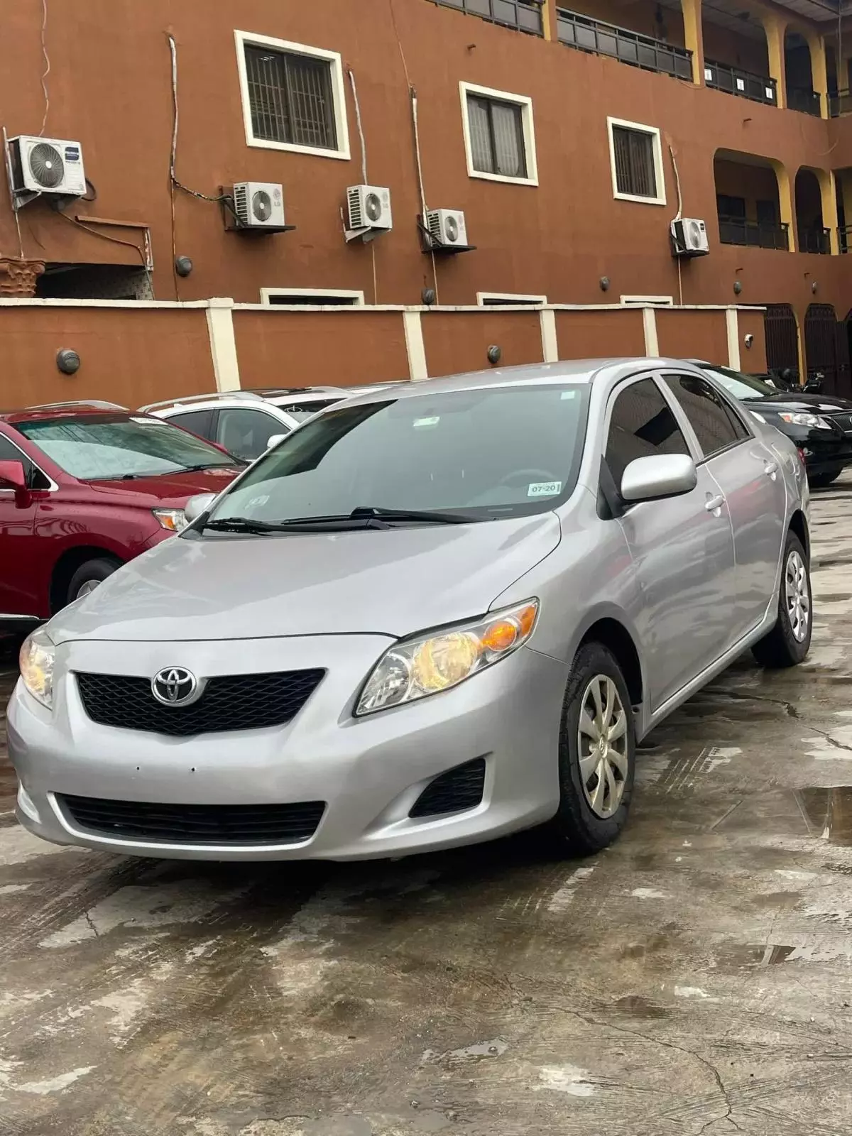 Toyota Corolla   - 2010