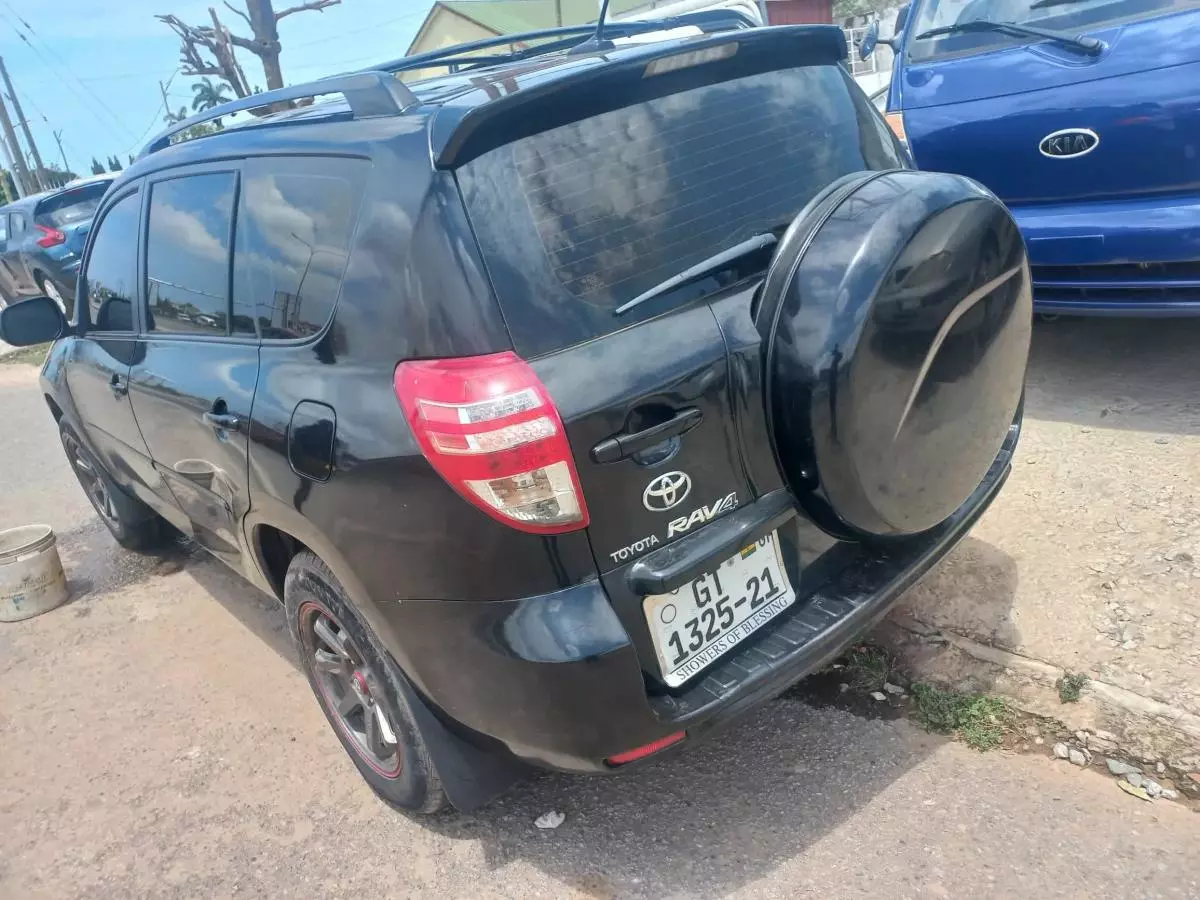 Toyota RAV 4 - 2010