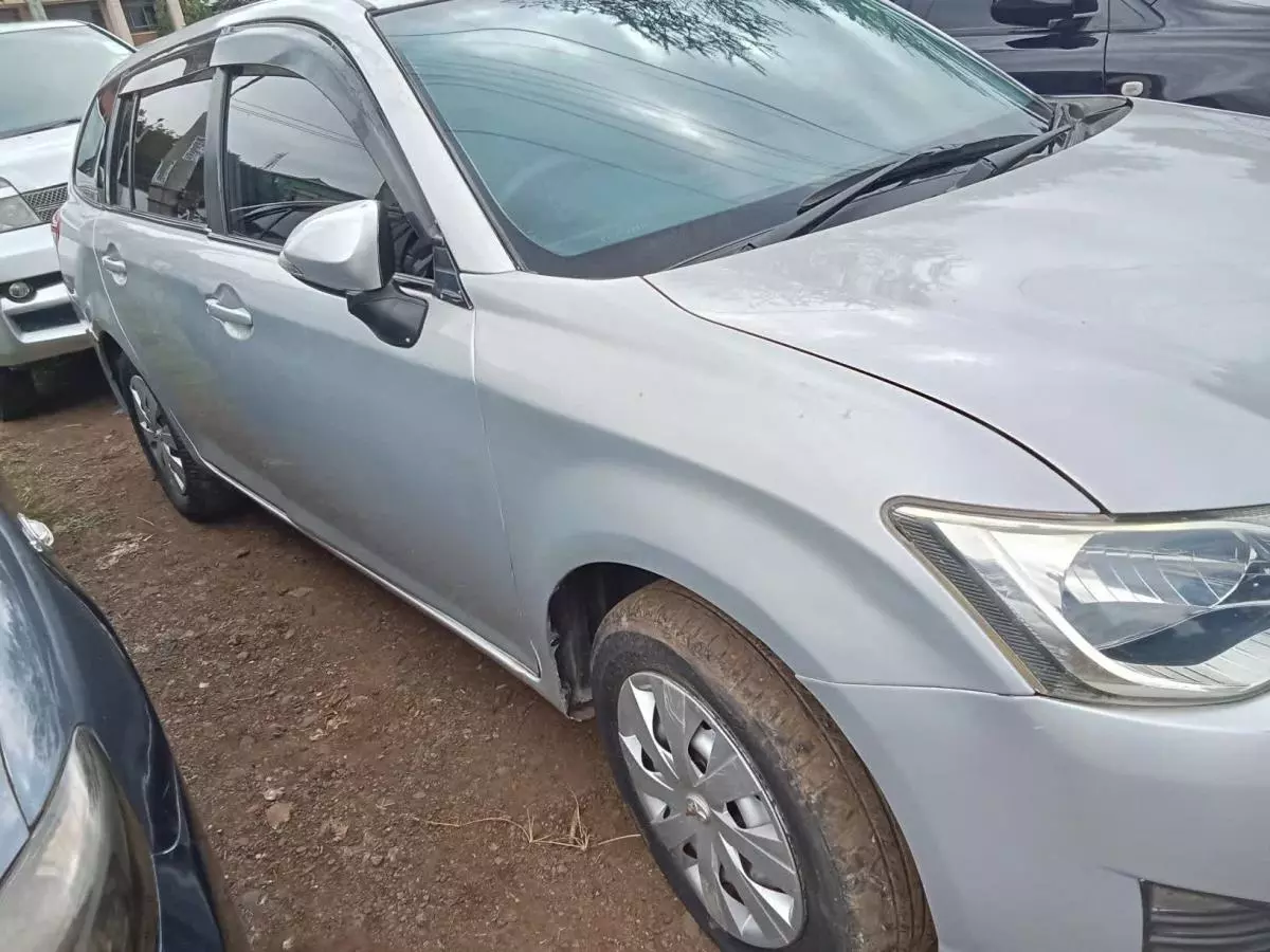 Toyota Fielder    - 2014