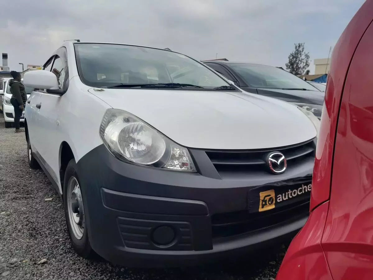 Mazda Familia  - 2016